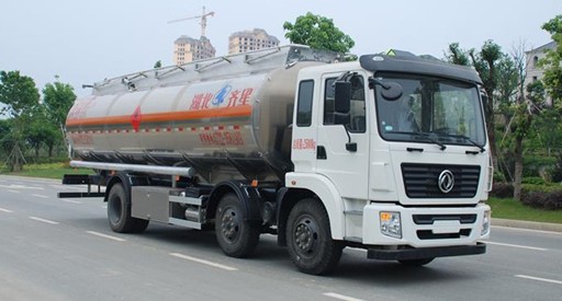 東風(fēng)前四后四鋁合金油罐車圖片 東風(fēng)前四后四鋁合金油罐車圖片