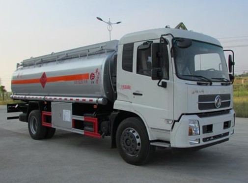 12噸東風天錦加油車圖片 12噸東風天錦加油車圖片