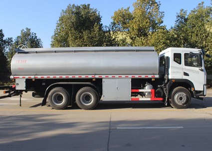 �����|�L�A����p��Һ܇�෽λ�DƬ