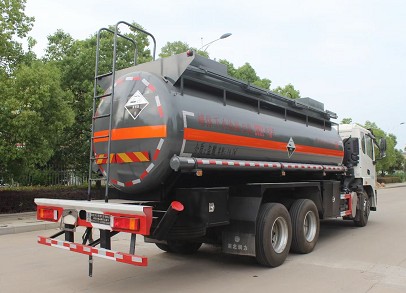 國六東風(fēng)錦程后八輪化工車圖片 國六東風(fēng)錦程后八輪化工車圖片