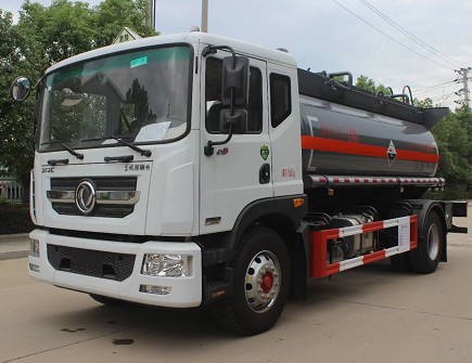 國六東風多利卡D9化工車圖片 國六東風多利卡D9化工車圖片