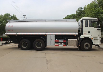 國六陜汽德龍后八輪供液車圖片 國六陜汽德龍后八輪供液車圖片