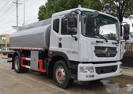 國(guó)六東風(fēng)多利卡D9普通液體運(yùn)輸車圖片 國(guó)六東風(fēng)多利卡D9普通液體運(yùn)輸車圖片