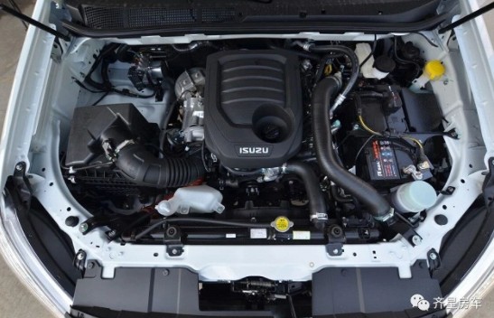 �c���ʮ�D-MAX����ԽҰ��픷�܇(ch��)�DƬ