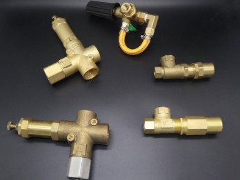 ��(li��n)�h(hu��n)�l(w��i)܇ж���y�Ͱ�ȫ�y