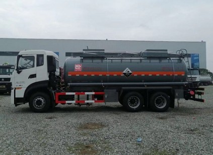 國(guó)六東風(fēng)天龍后八輪腐蝕性物品罐式運(yùn)輸車(chē)圖片 國(guó)六東風(fēng)天龍后八輪腐蝕性物品罐式運(yùn)輸車(chē)圖片