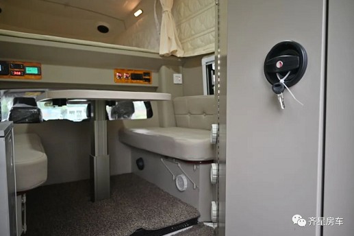 �R���Ǻư�DT2221-2(��ͨ�p��T70)ԽҰ��܇