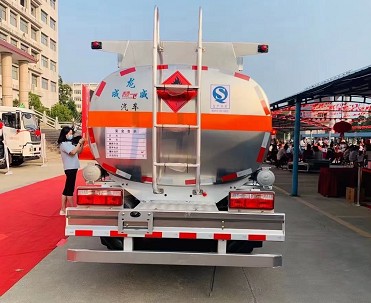 �����|�L(f��ng)�������w�C����܇