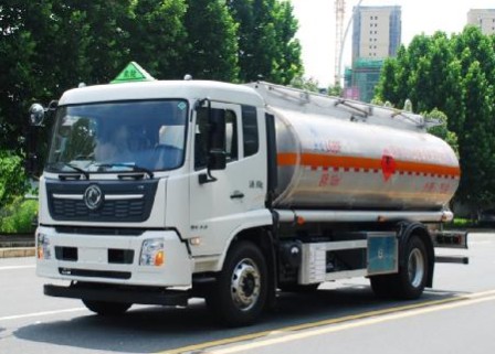 國六東風(fēng)天錦16.6方雙倉油罐車 國六東風(fēng)天錦16.6方雙倉油罐車