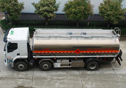 國(guó)六東風(fēng)柳汽24.7方鋁合金運(yùn)油車 國(guó)六東風(fēng)柳汽24.7方鋁合金運(yùn)油車