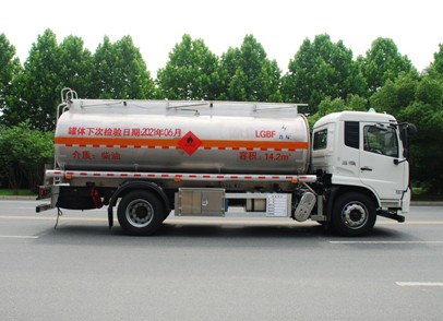 國六東風(fēng)天錦14.2方鋁合金運(yùn)油車 國六東風(fēng)天錦14.2方鋁合金運(yùn)油車