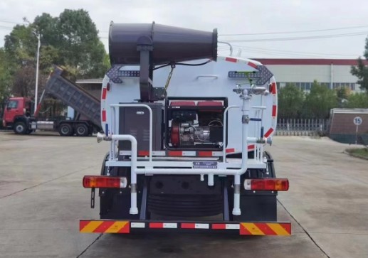 ����13.5����ˮ܇