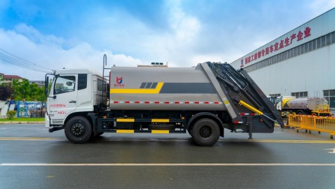 13���|�L(f��ng)���\���s����܇(ch��)_�P���L(f��ng)��KLF5160ZYSD6�͉��sʽ����܇(ch��)