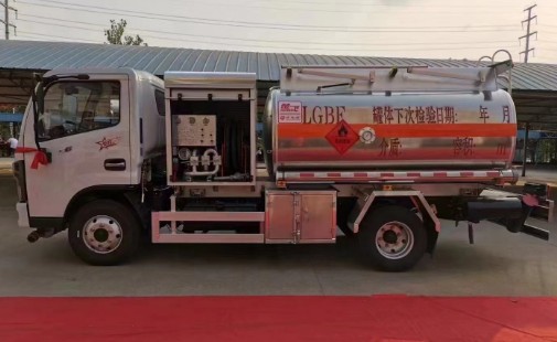 ������4.7���w�C(j��)����܇_�|�L(f��ng)�������w�C(j��)����܇_���w��CLQ5070GJY6F���w�C(j��)����܇