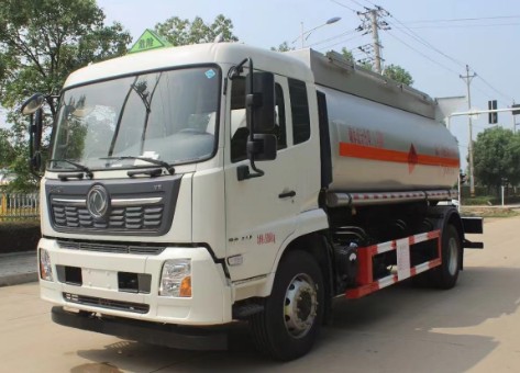 東風(fēng)天錦單橋13.2方易燃液體罐式運(yùn)輸車(chē)_潤(rùn)知星牌SCS5181GRYDFH6型易燃液體罐式運(yùn)輸車(chē) 東風(fēng)天錦單橋13.2方易燃液體罐式運(yùn)輸車(chē)_潤(rùn)知星牌SCS5181GRYDFH6型易燃液體罐式運(yùn)輸車(chē)