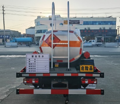 ����{(l��n)��2.3������܇_������ZLC5040GJYCAQ6�ͼ���܇