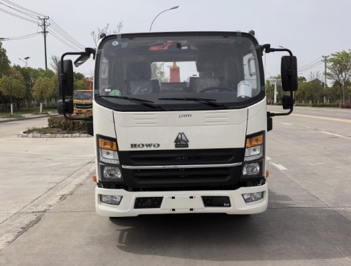 �µ����ҵ����������{�ƹ�������܇_������CSC5049ZXXZ6��܇����жʽ����܇