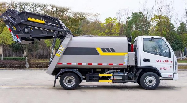 �����{�Ɖ��s����܇,4���P�R���s����܇