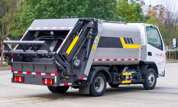 �����{�Ɖ��s����܇_4���P�R���s����܇